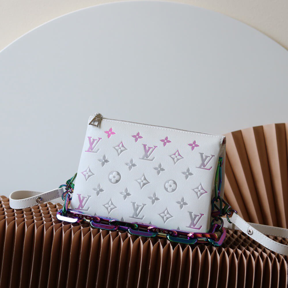 LV Coussin BB