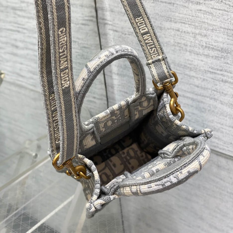 mini vertical D*or book tote